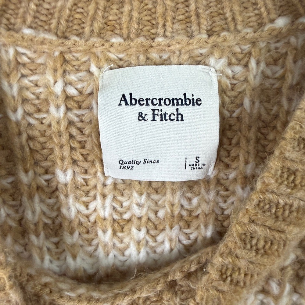 Abercrombie & Fitch Striped Ribbed Crewneck Sweater – Tan & Cream – Size S - Picture 2 of 7